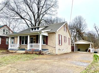 324 Walnut St, Paris, TN 38242