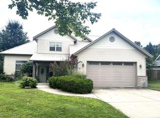 19930 Divine Rd, Lebanon, MO 65536