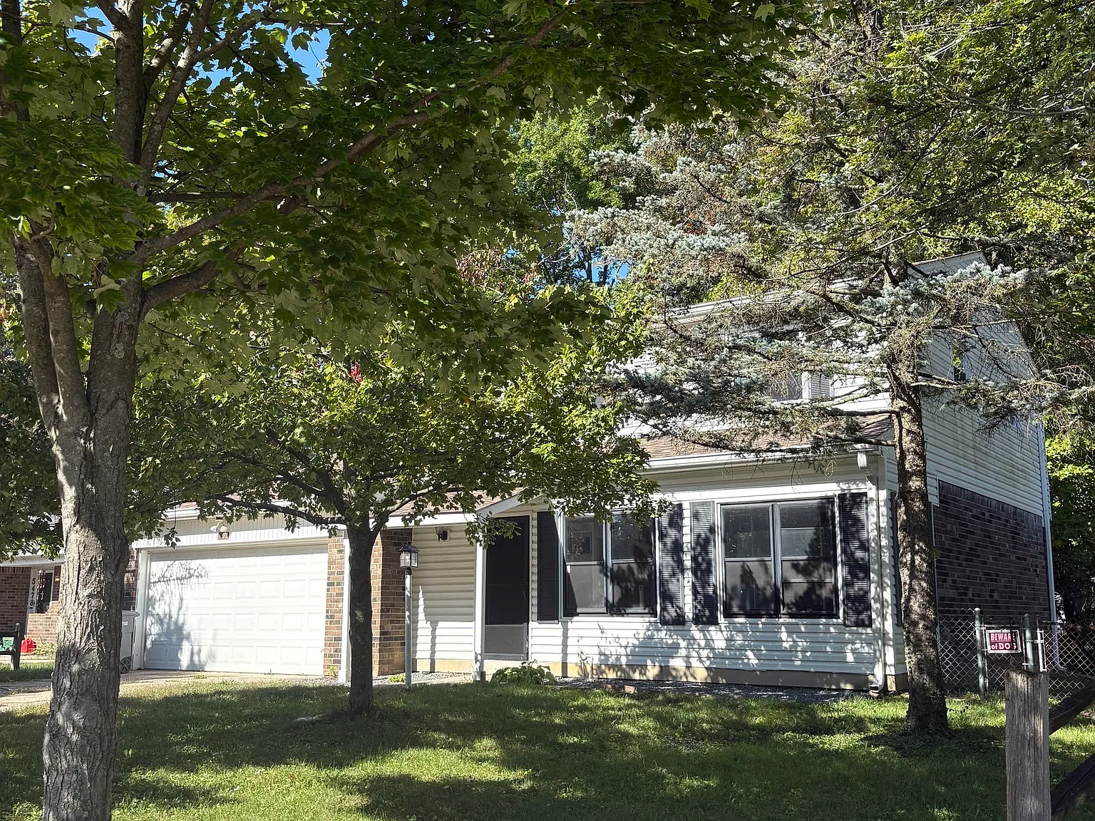 4 bed, 2.5 bath, 1965 sqft, $1,700 — Photo 2
