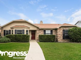 438 Everest Dr, Cedar Hill, TX 75104