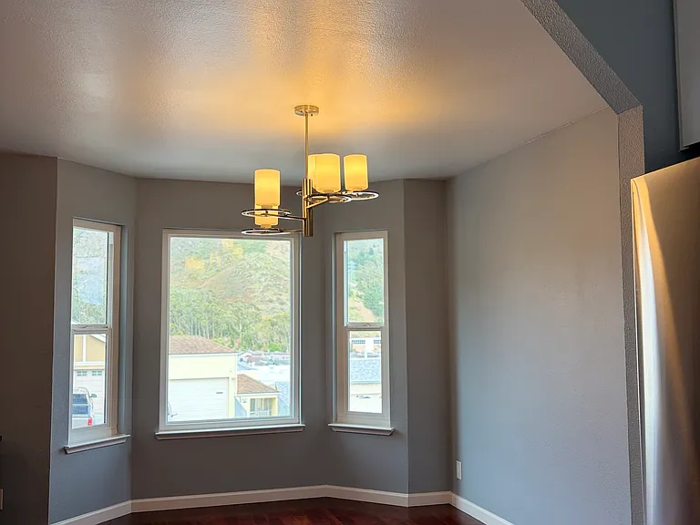 426 Wyandotte Ave — Photo 9