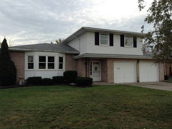 1st image of 11 Monarch Dr