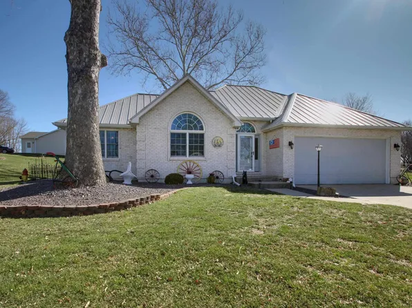 4516 Homan Creek Dr, Quincy, IL 62305
