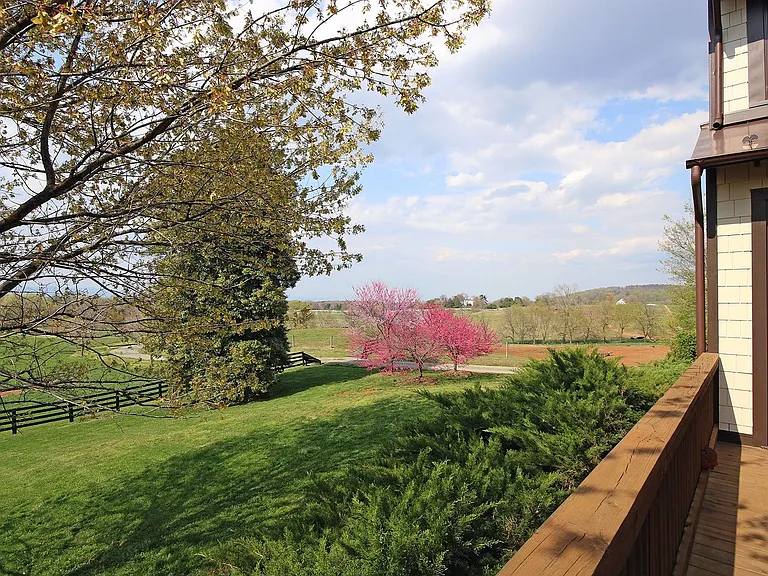 4577 Stony Point Rd — Photo 18
