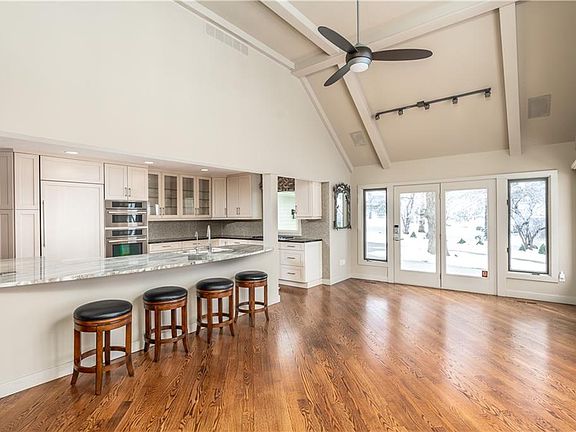 3rd image of 31565 Napa Valley Dr