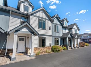 423 NW 25th St, Redmond, OR 97756