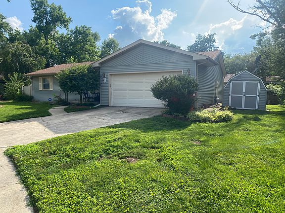 2nd image of 2111 Tamarack Ct