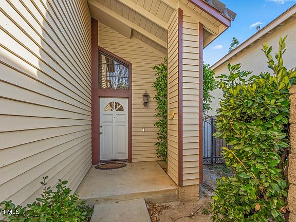 3rd image of 12579 Sunnyglen Dr
