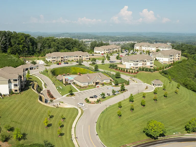 Greystone Vista Apartment Homes — Photo 32