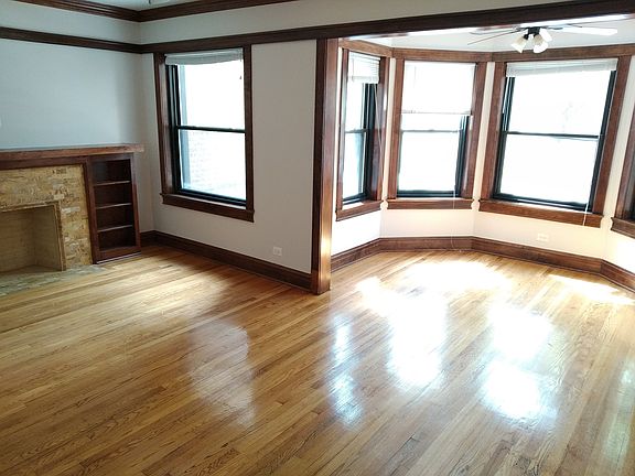 2nd image of 4809 N Saint Louis Ave APT 1