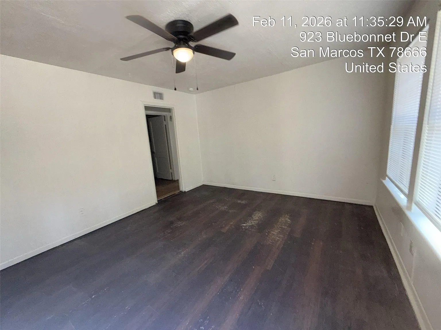 2 bed, 1.0 bath, 900 sqft, $1,000 — Photo 4