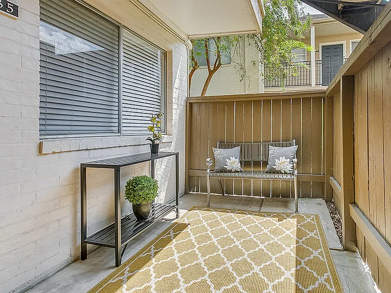 1, 2, and 3-Bedroom Apartments in Houston, TX