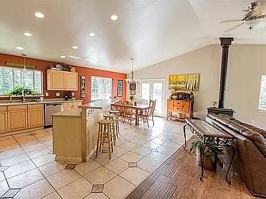 Upstairs Living Area