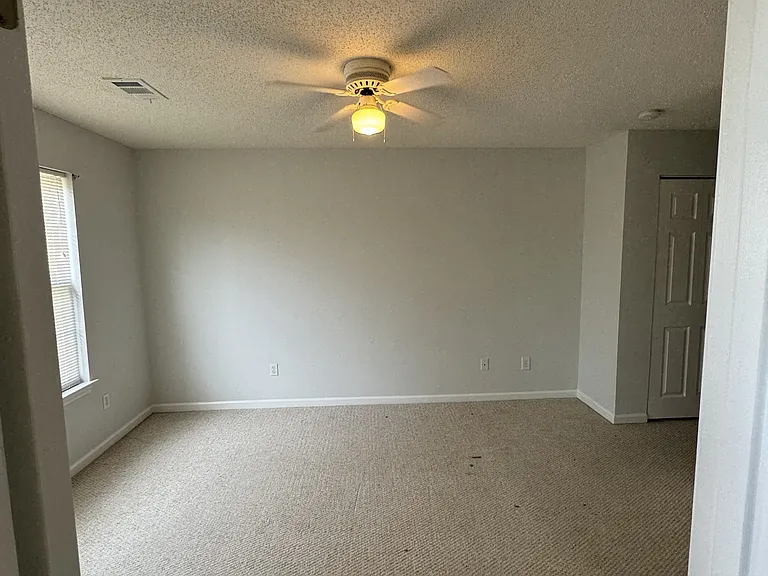 3511 Crepe Myrtle Ct — Photo 5