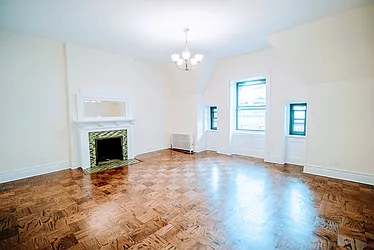 Rented by R New York