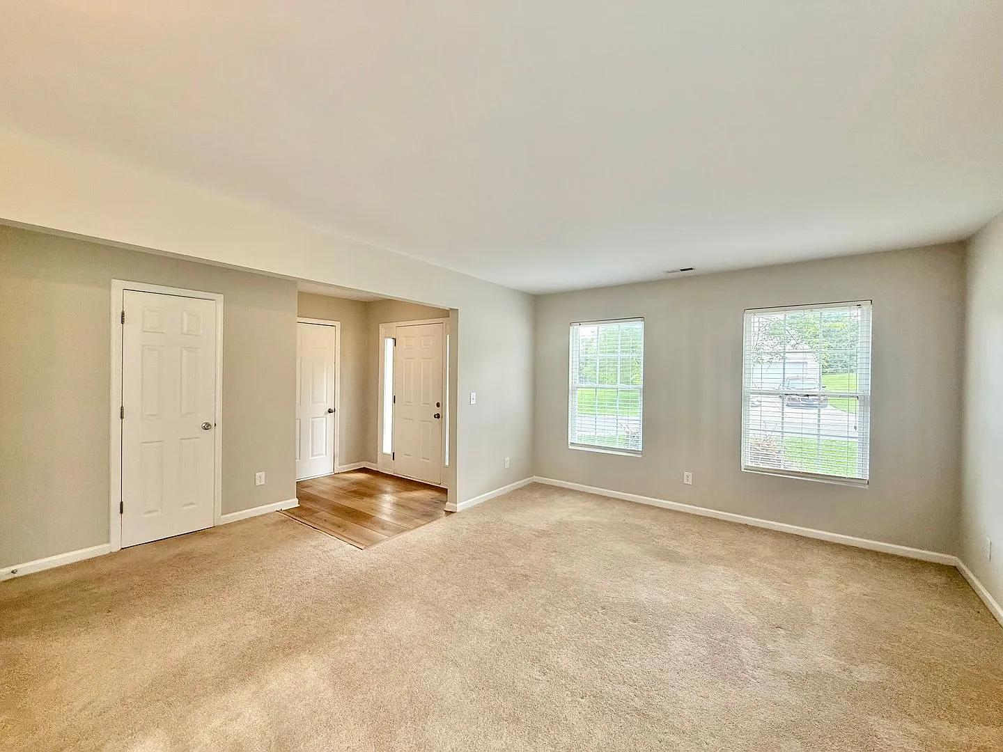 **Offering Refundable $50 Application Fees & $150 Move In Promotion** Beautiful 3bd, 2.5ba Durham... — Photo 3
