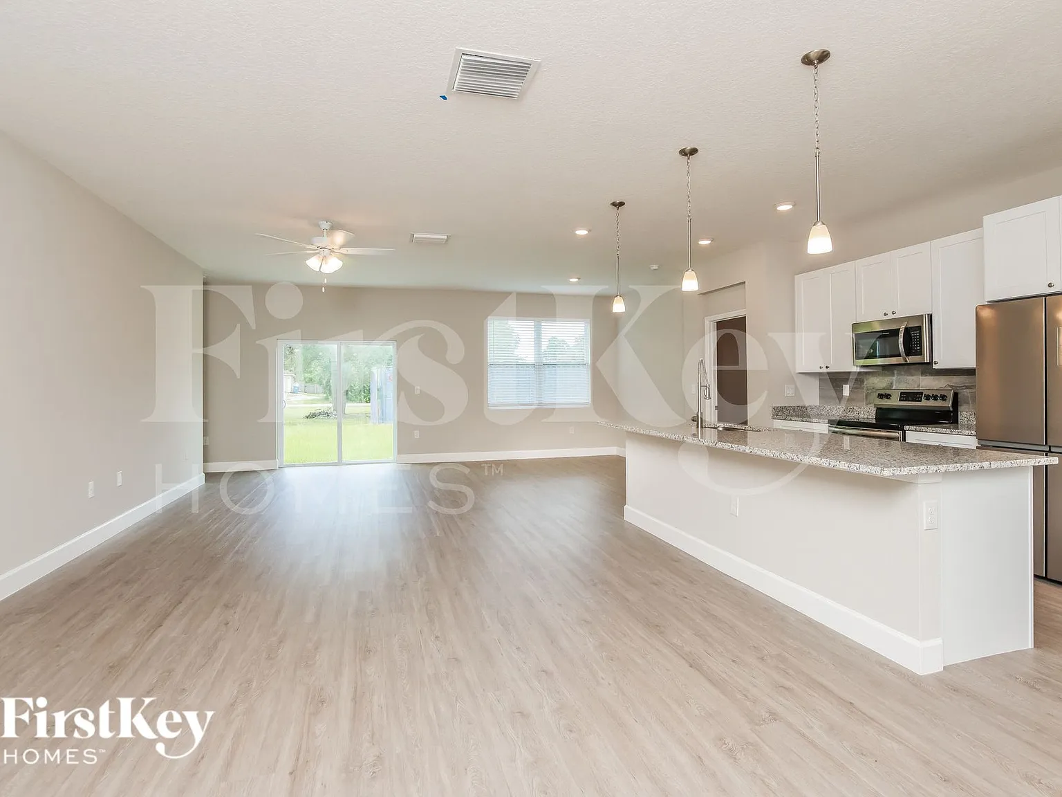 4 bed, 2.0 bath, 1750 sqft, $1,980 — Photo 3