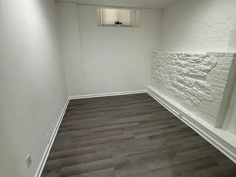 20 E Read St — Photo 13