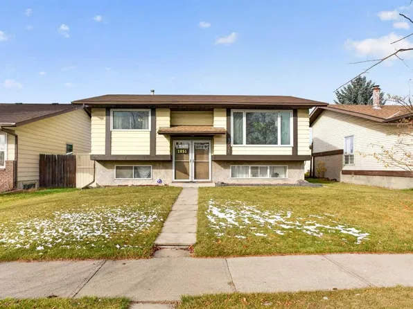 1051 SE Abbeydale Dr NE, Calgary, AB T2A 6H4