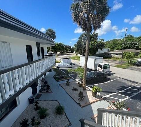 2nd image of 2401 NW 9th Ave APT 4