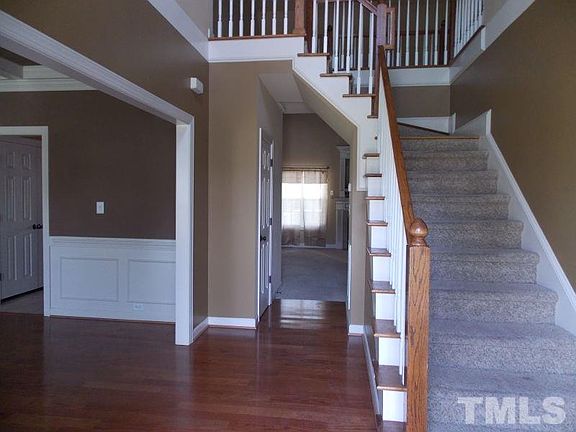 2nd image of 421 Manchester Trl
