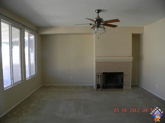 3rd image of 44637 Leslie St