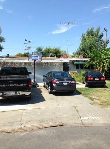1st image of 1452 Suffolk Dr