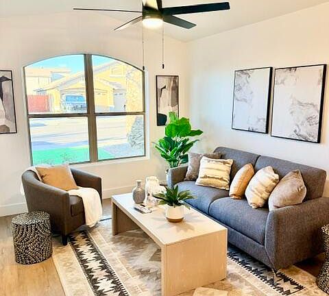 3rd image of 11241 E Pronghorn Avenue