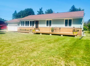 3504 Ridgefield Rd, Lansing, MI 48906