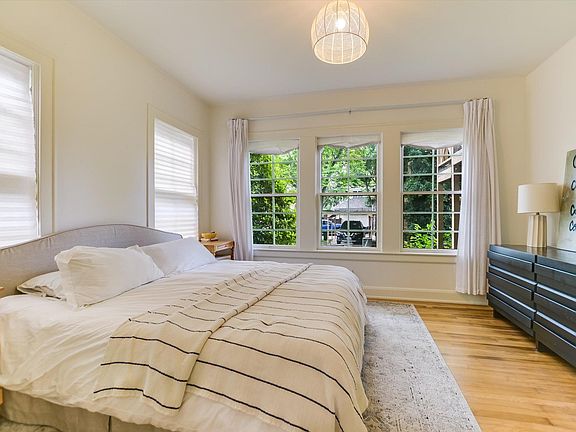 5th image of 501 Carolyn Ave