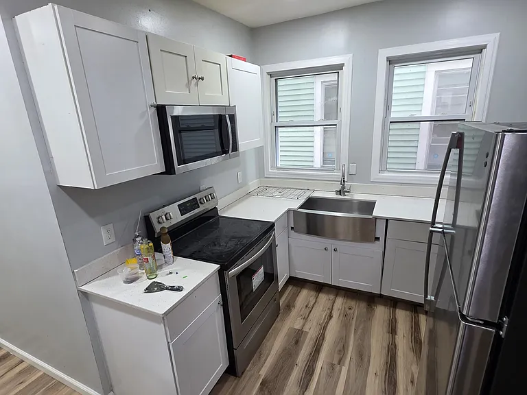 20 Benson St #1 — Photo 6