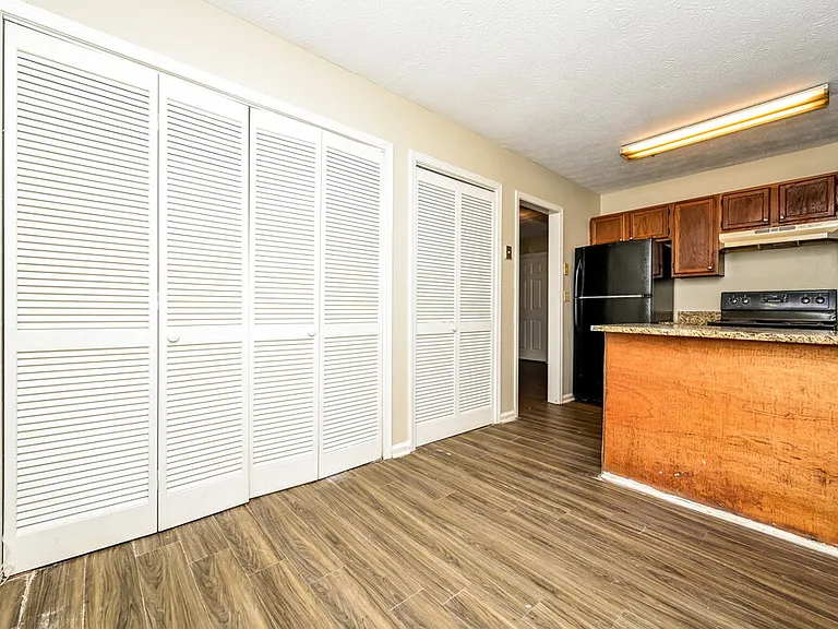 5796 Trent Walk Dr — Photo 6