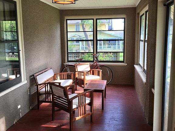 3rd image of 929 35th St