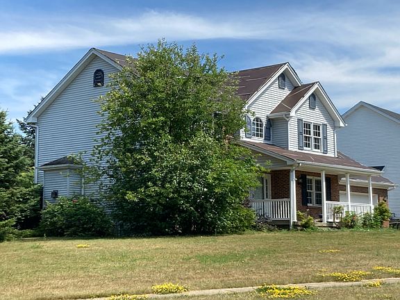 3rd image of 5569 Green Meadow Ct