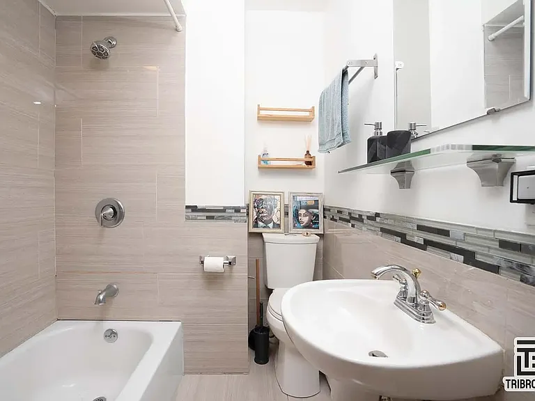 234 S 2nd St #3B — Photo 7