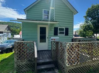 37 1/2 West St, Whitehall, NY 12887