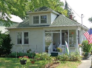 3 Delafield Dr, Albany, NY 12205