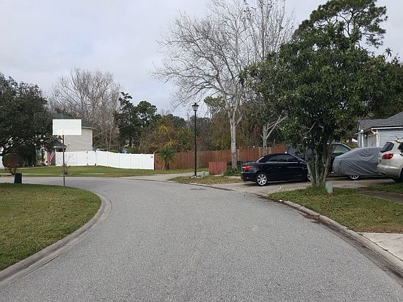 5th image of 2811 E Majestic Cypress Dr