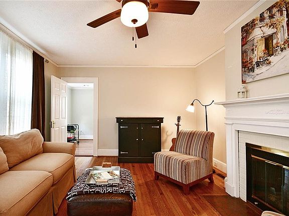 5th image of 102 Long Hill St