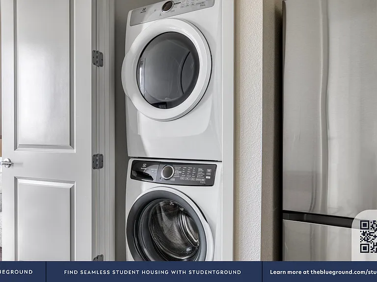 Washer/Dryer in Apartment