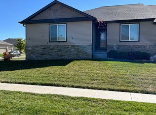 7251 Rutha Ln, Lincoln, NE 68516