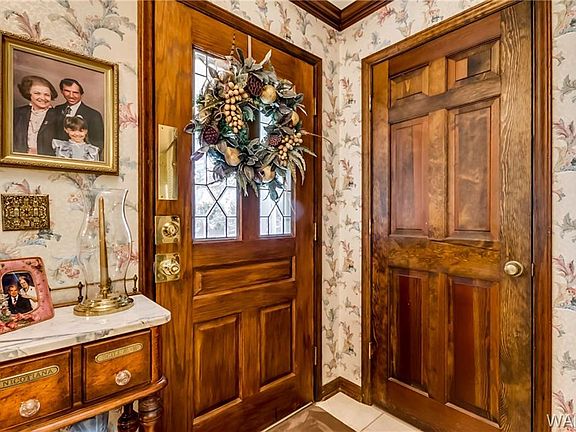 3rd image of 4734 Heatherwood Dr