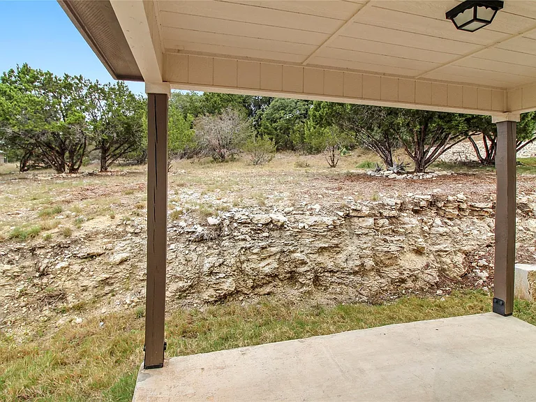21102 Niagara Cv — Photo 15