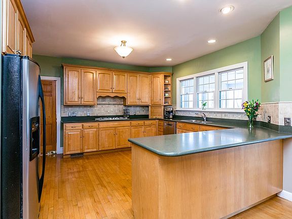 2nd image of 628 Wyndham Woods Cir