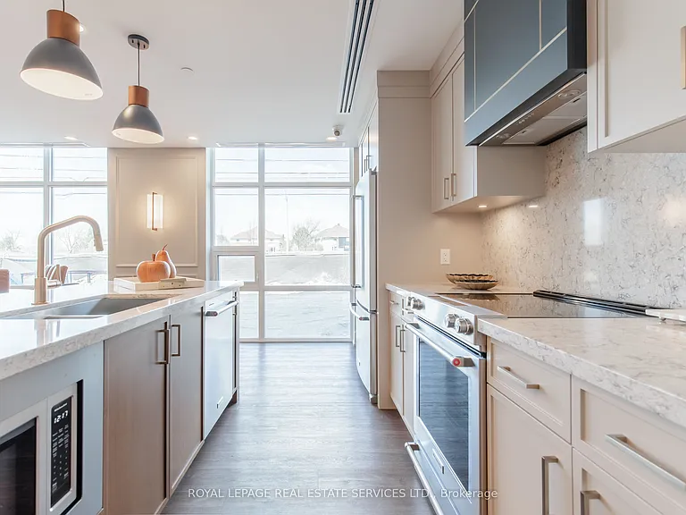 460 Dundas St E #1205 — Photo 36