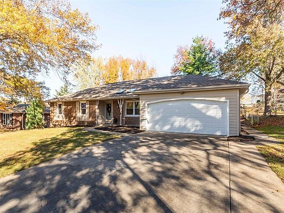 3rd image of 21 Northridge Dr
