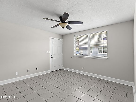 3rd image of 1511 4th St N APT 2
