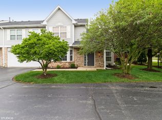 13821 S Cambridge Cir, Plainfield, IL 60544