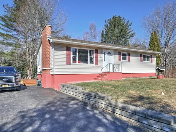 126 Christopher Dr, Burton, NB E2V 3H6