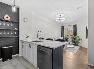 73 Erin Woods Ct SE #2213, Calgary, AB T2B3V2